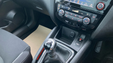 Nissan Qashqai 1.3 DiG-T N-Connecta 5dr Petrol Hatchback